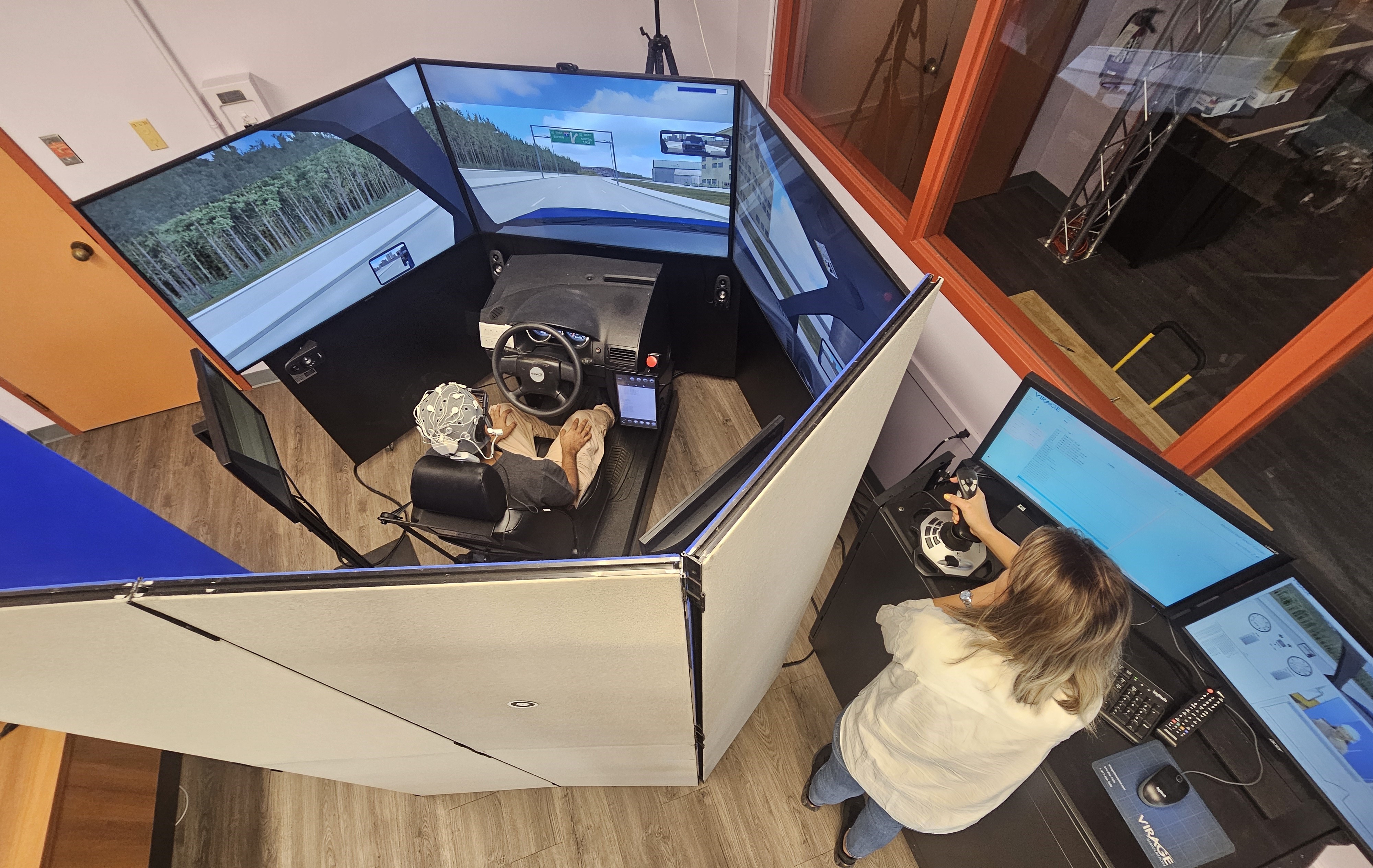 Understanding Mental States in Active and Autonomous Driving with EEG